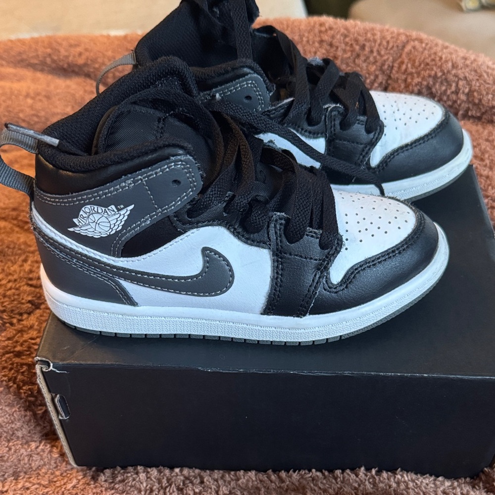 Jordan Kids Black and White Sneakers